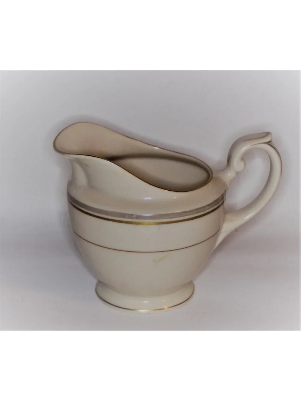 Arabia creamer ivory